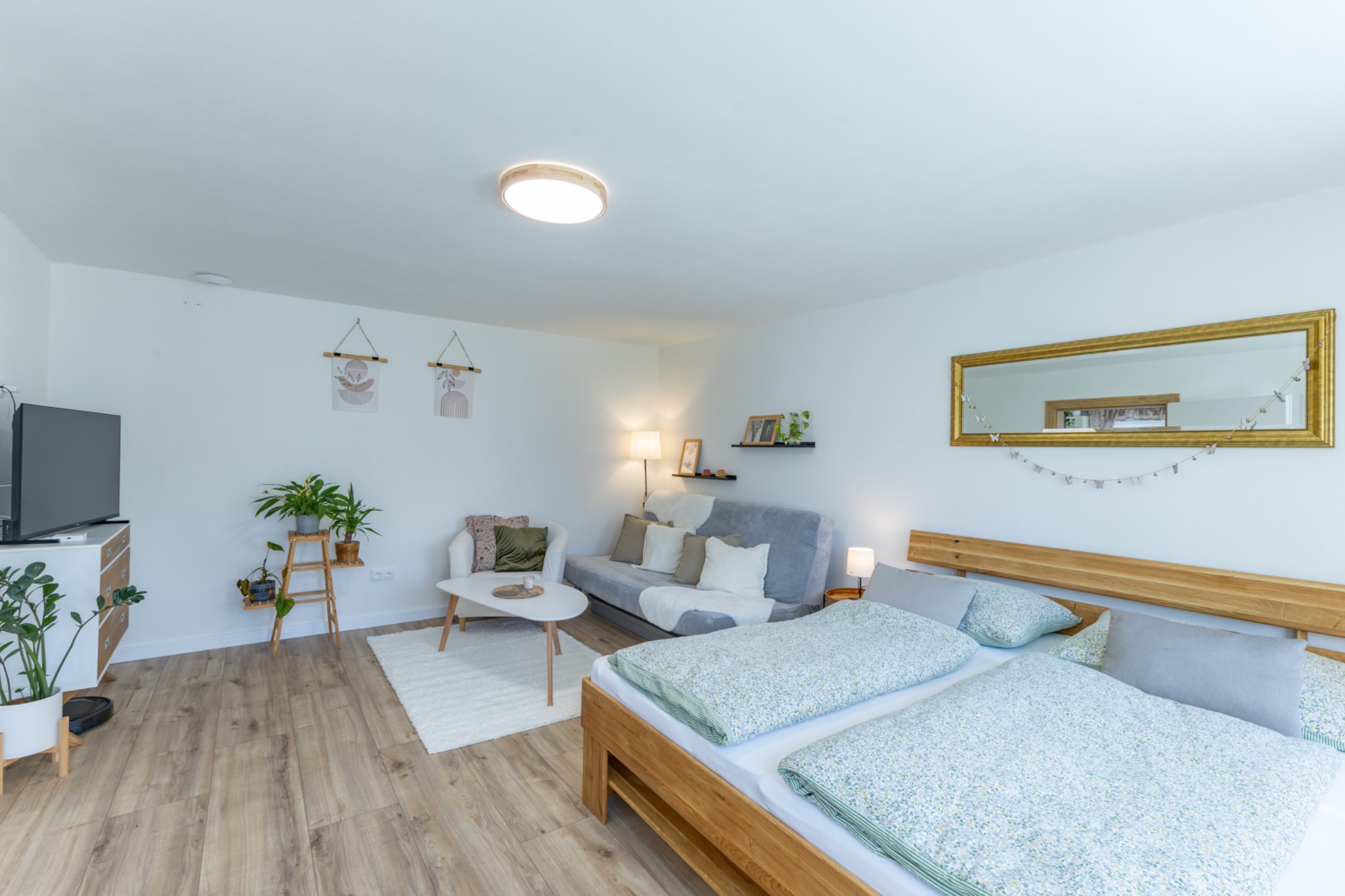 Obývací a spací část apartmánu